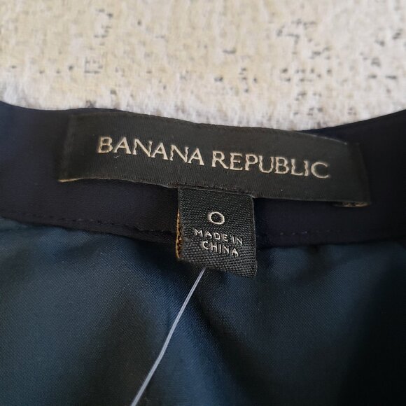 Banana Republic Blue Black knee length A-Line Pleated floral lace Skirt Size XS - Picture 5 of 16